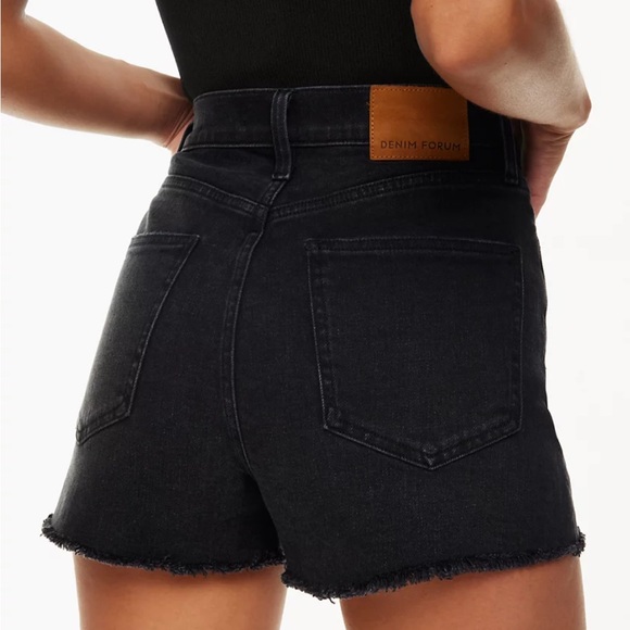 Aritzia Denim Forum Arlo short in US size 26 - Picture 5 of 13